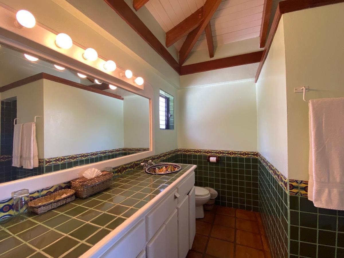 Tranquility Beach Suites Placencia Экстерьер фото