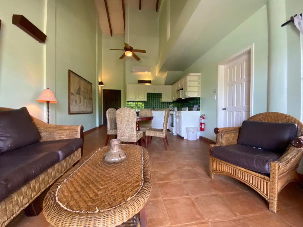 Tranquility Beach Suites Placencia Экстерьер фото
