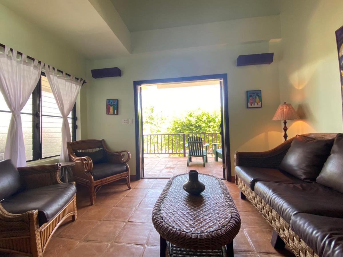 Tranquility Beach Suites Placencia Экстерьер фото